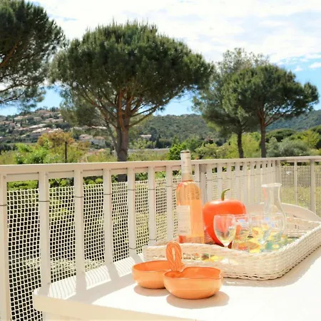 2 Pieces Avec Mezzanine Et Parking, Proche - - Fr-1-251-205 Ле-Лаванду