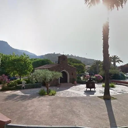 Apartmán 2 Pieces Avec Mezzanine Et Parking, Proche - - Fr-1-251-205 Le Lavandou