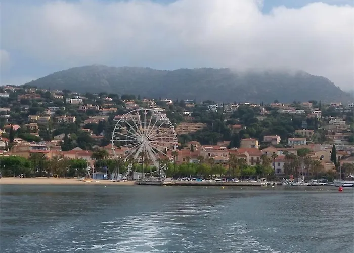 Apartmán 2 Pieces Avec Mezzanine Et Parking, Proche - - Fr-1-251-205