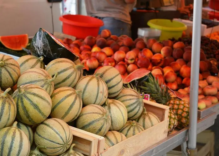 Apartmán 2 Pieces Avec Mezzanine Et Parking, Proche - - Fr-1-251-205 Le Lavandou